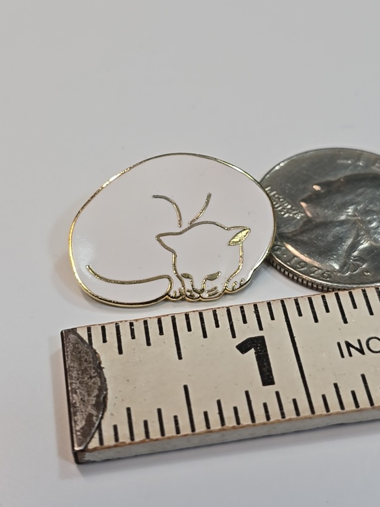 Sleeping White Cat Lapel Pin
