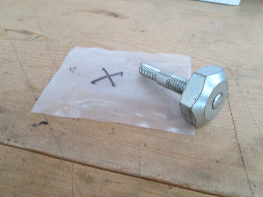 6ft X702 & 602 Aermotor Windmill Bonnet Nut & Threaded Stud, X565 - X588