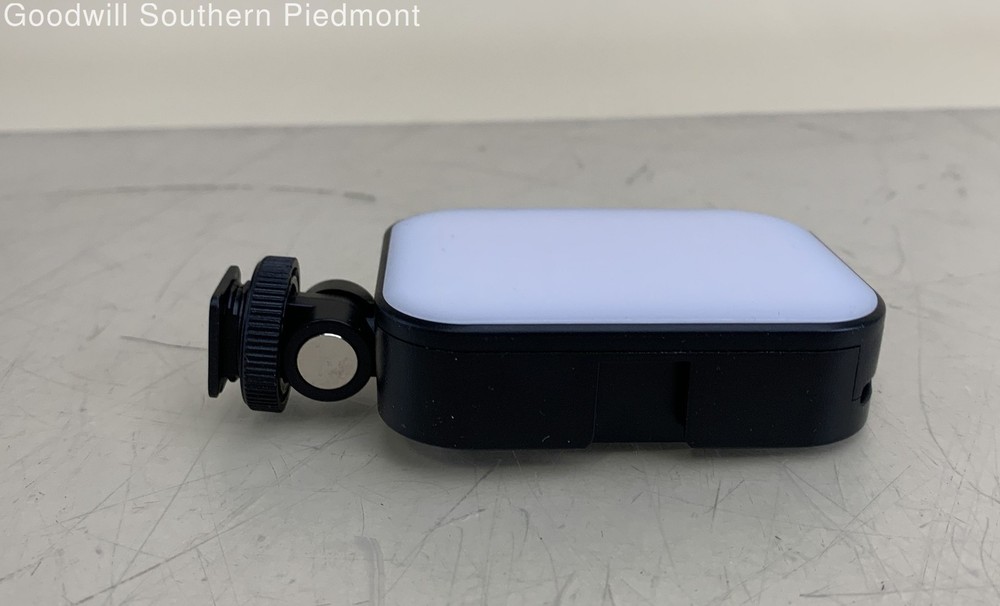 Ulanzi VL100C Portable Camera LED Light - Tested
