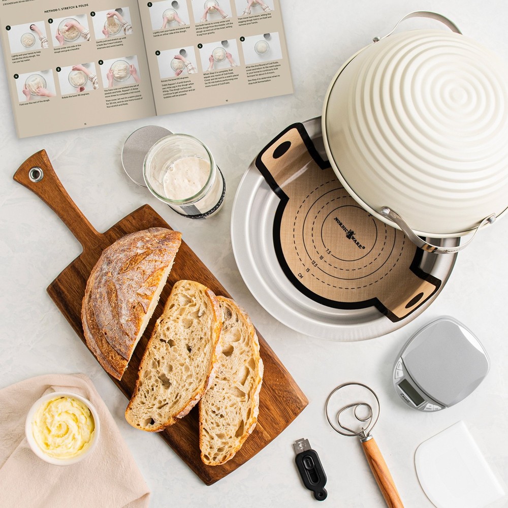 WILLIAMS SONOMA Nordic Ware Sourdough Bread Baking Kit