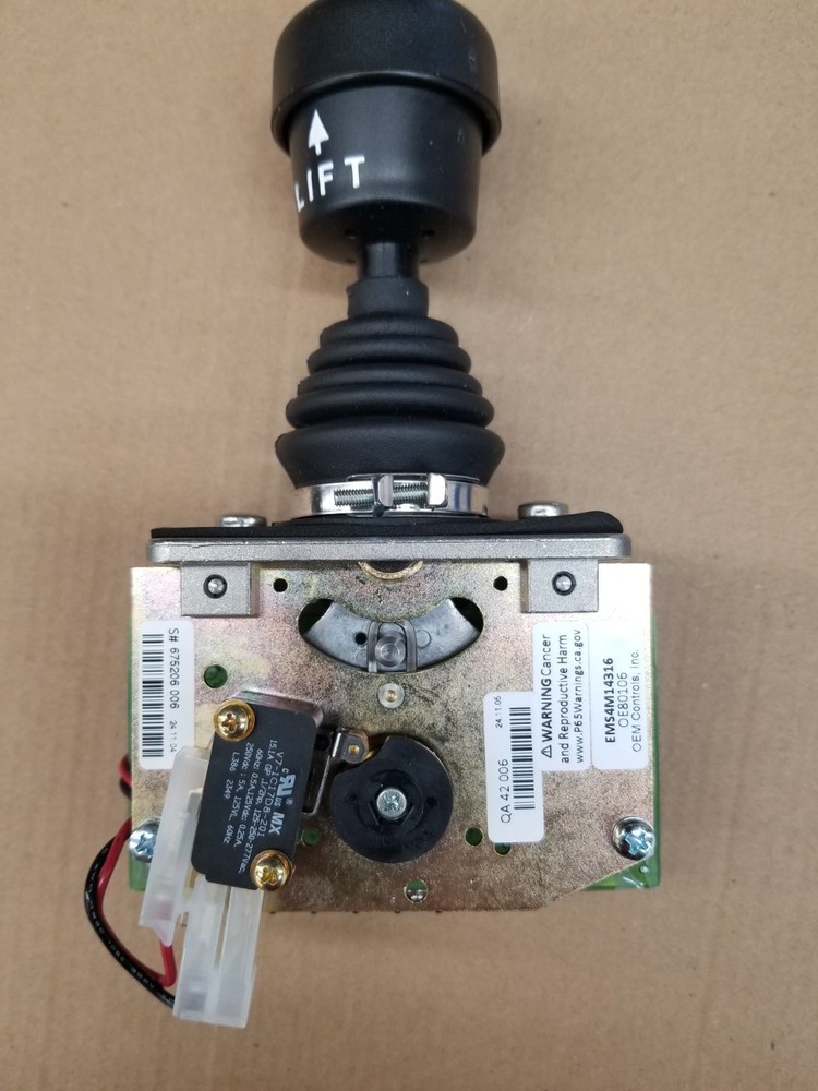 New OEM Controls EMS4M14316 Joystick Controller Single Axis XE85404 - No Box