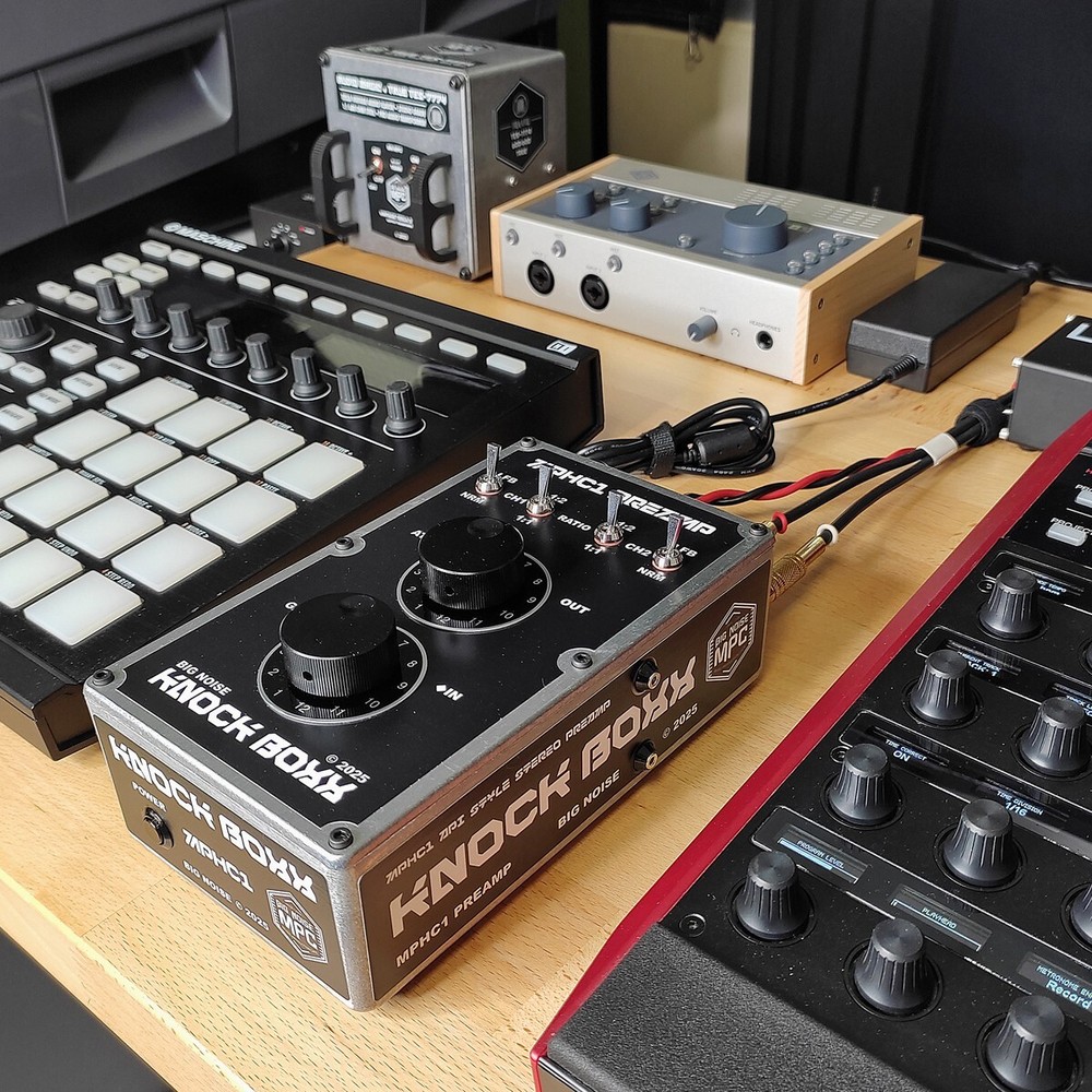 Knock-Boxx MPHC1 Stereo Pre-Amp with API Audio Transformers