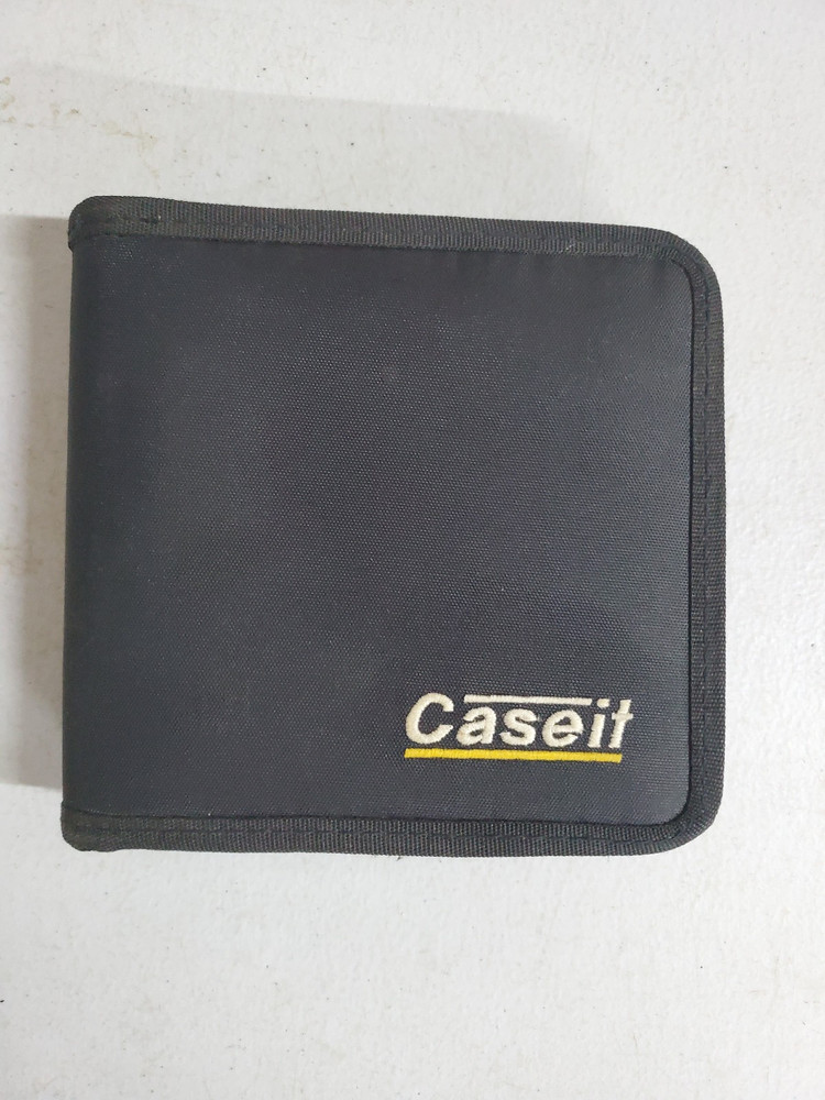 Case It CD Wallet Black 24 Disc Zipper Binder Canvas storage