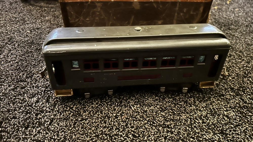 Lionel O- Gauge Train Set 281 engine NYC Observation Pullman W/ Box
