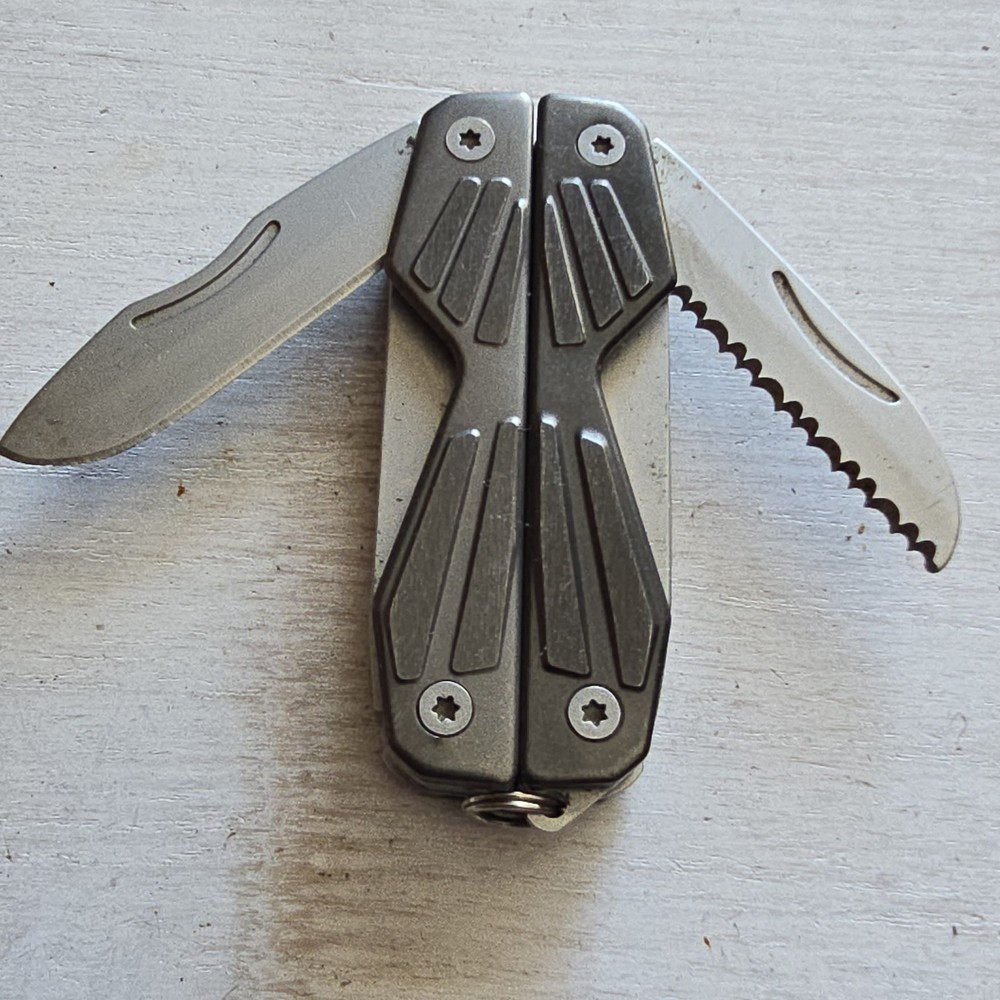 GERBER BEAR GRYLLS BG COMPACT MINI MULTI PLIERS TOOL KNIFE