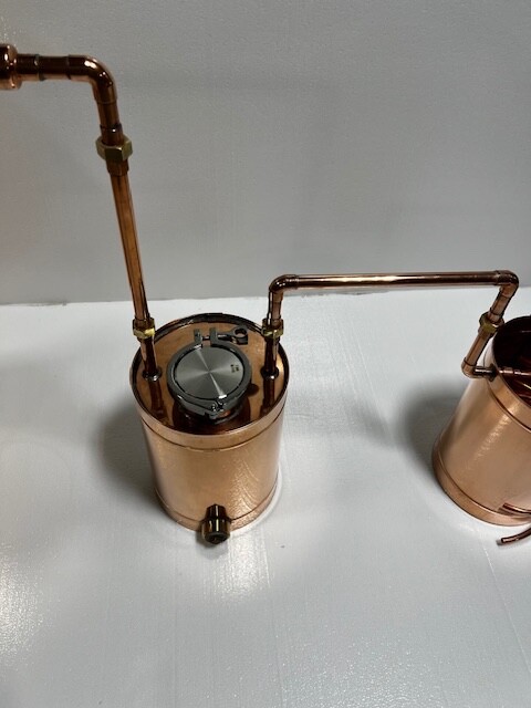 10 Gal Copper Still w/Thumper and Worm”The Perfect 10" W/StillzTeeshirt And Hat