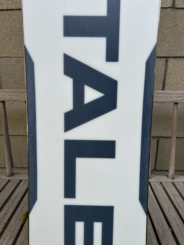 Bataleon Goliath 159 Snowboard great condition