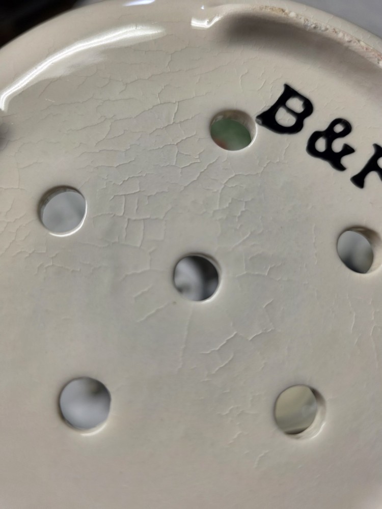 B & F Fruit Strainer Bowl