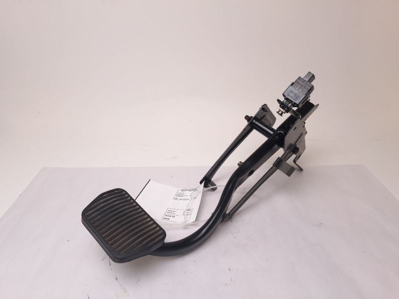 BRAKE PEDAL FOR VOLVO S60 2005