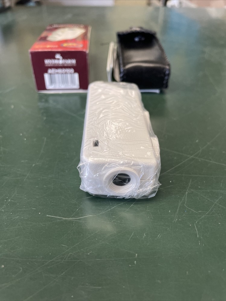 Hydrofarm Active Eye 60X-100X Illuminated Microscope