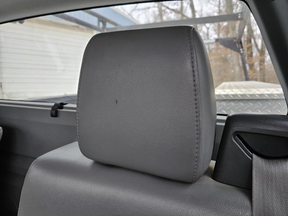 F150      2007 Headrest 2418480