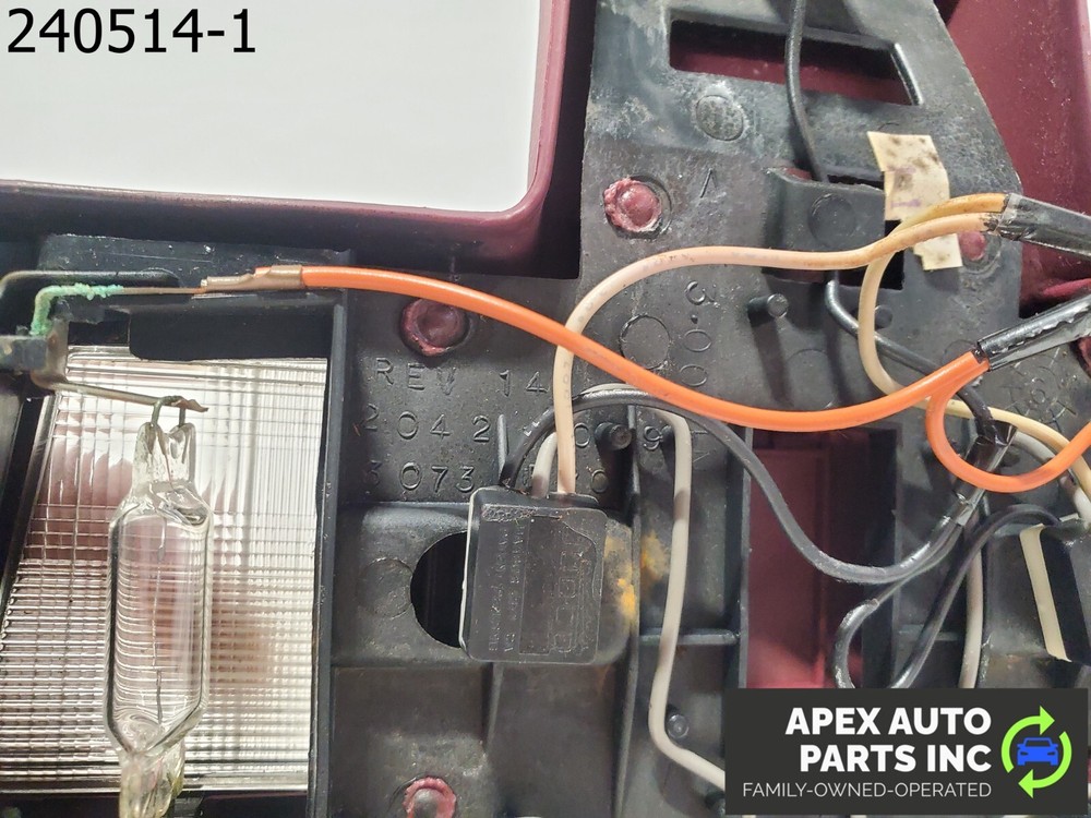 OEM 1988 Buick Electra FRONT OVERHEAD DOME LIGHT LAMP