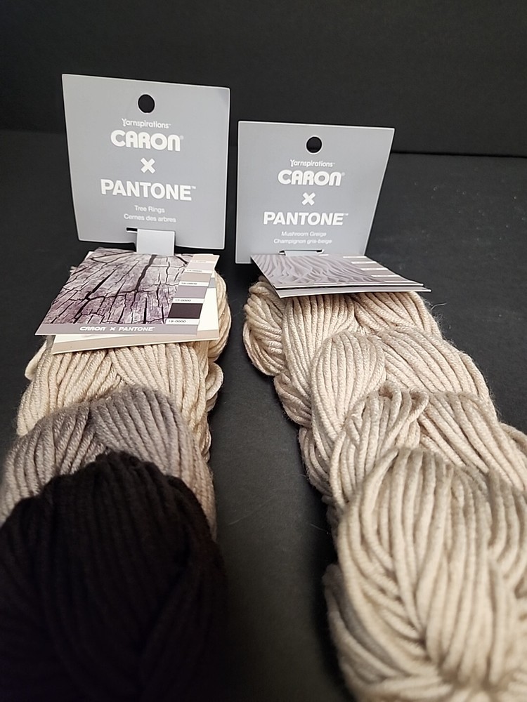 Knitting Needle Bundle With Yarnspirations Yarn