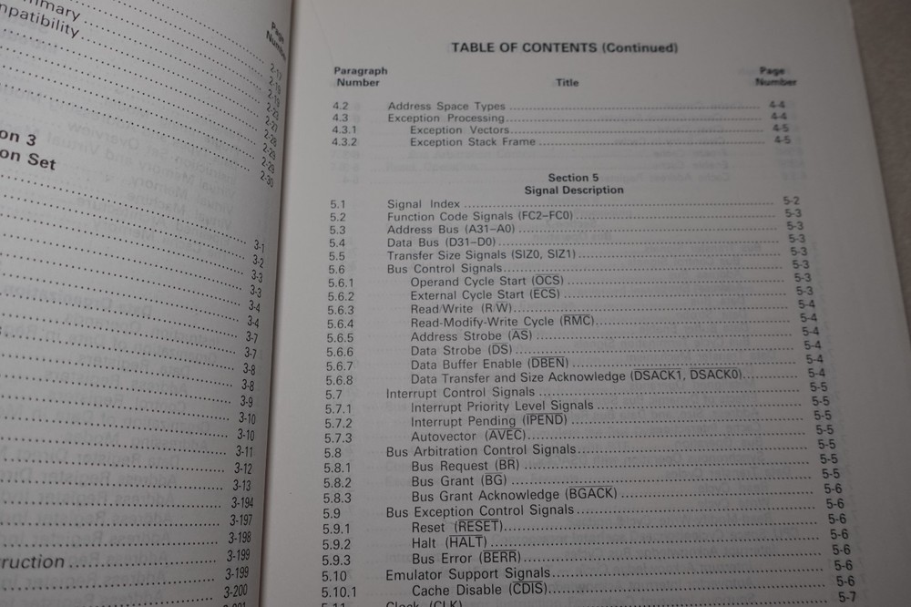 Motorola MC68020 32-Bit Microprocessor User's Manual 3rd Edition Publication
