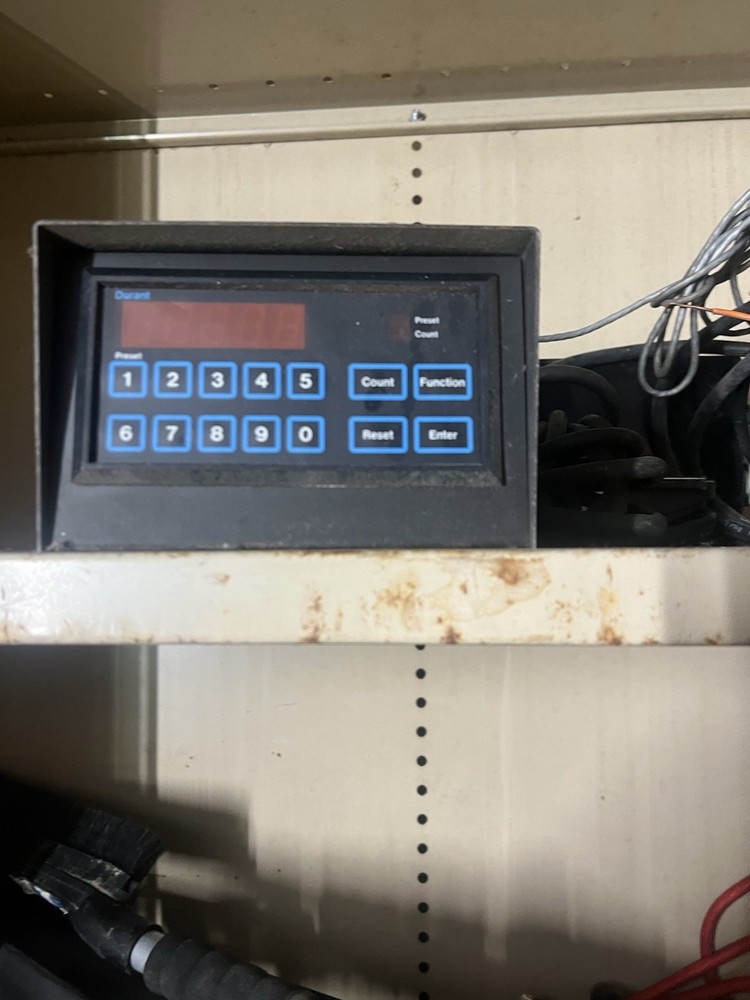 DURANT ELECTRONIC COUNTER PLC MODULE WITH NUMERIC KEYPAD AND DIGITAL DISPLAY