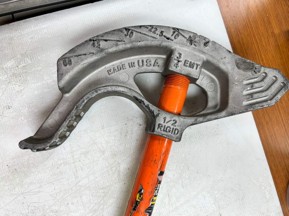 👀 KLEIN TOOLS 3/4" EMT 1/2" RIGID 1/2" IMC CONDUIT BENDER 56207
