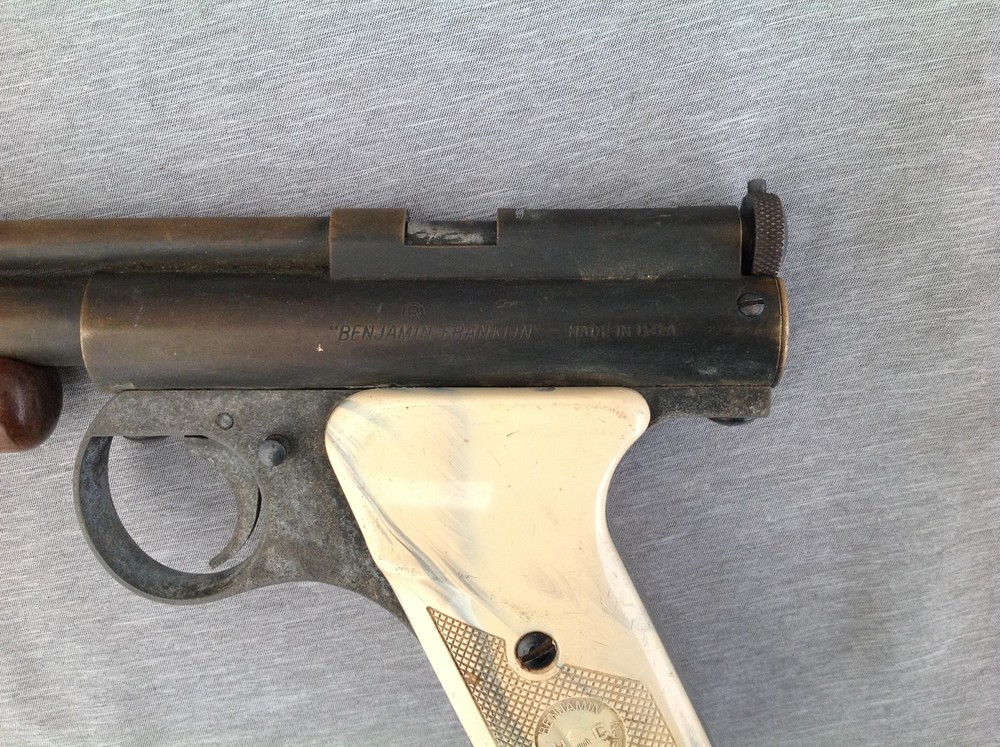 Benjamin Franklin Model 132 Cal 22 High Compression Air Pistol