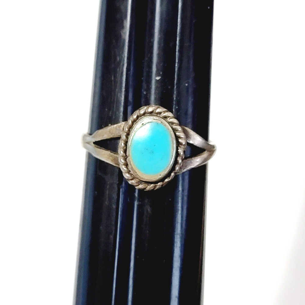 Dainty Vintage Oval Turquoise Ring, Size 7.25, 1970s Boho Blue & Silver Ring