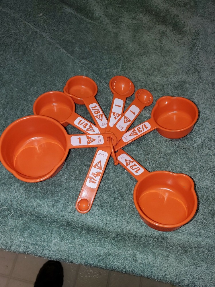 set Plastic Measuring Cups & Spoons Soft Grip Handles 8 pc