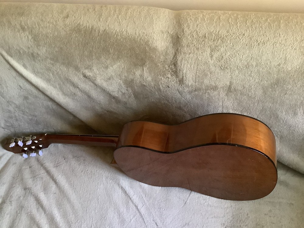 Yamaha CG-101 A Classical Guitar ( No Case)
