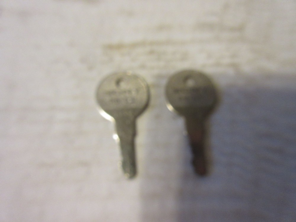 VINTAGE SONY KEYS LOCK