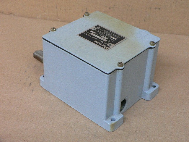 Furnas Rotating Limit Switch Pilot Duty Control 54Bb23fd