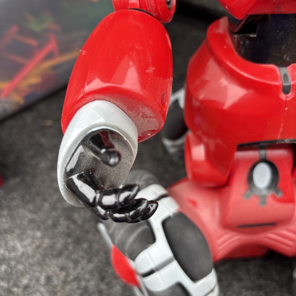 RARE 2007 WowWee Tri-Bot Talking Robot No Remote UNTESTED AS IS