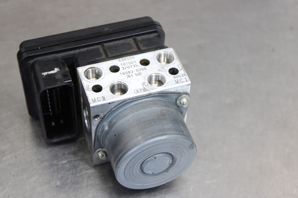17-23 KAWASAKI NINJA 650 EX650 ABS PUMP UNIT MODULE