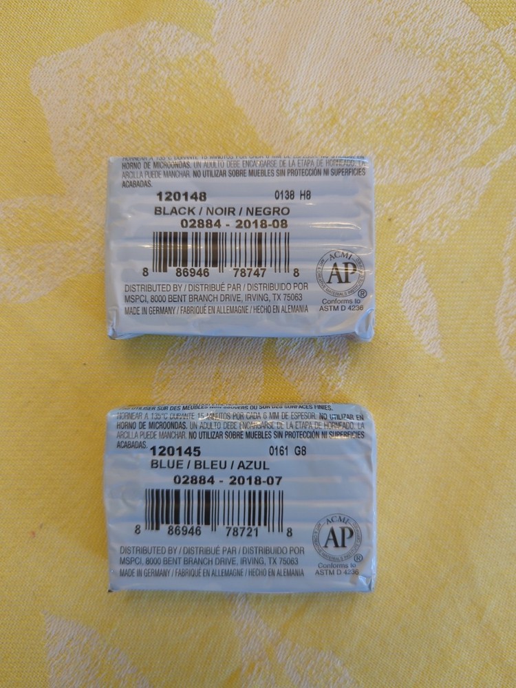 Craftsmart Two 2 Oz Polymer Clay Black And Blue