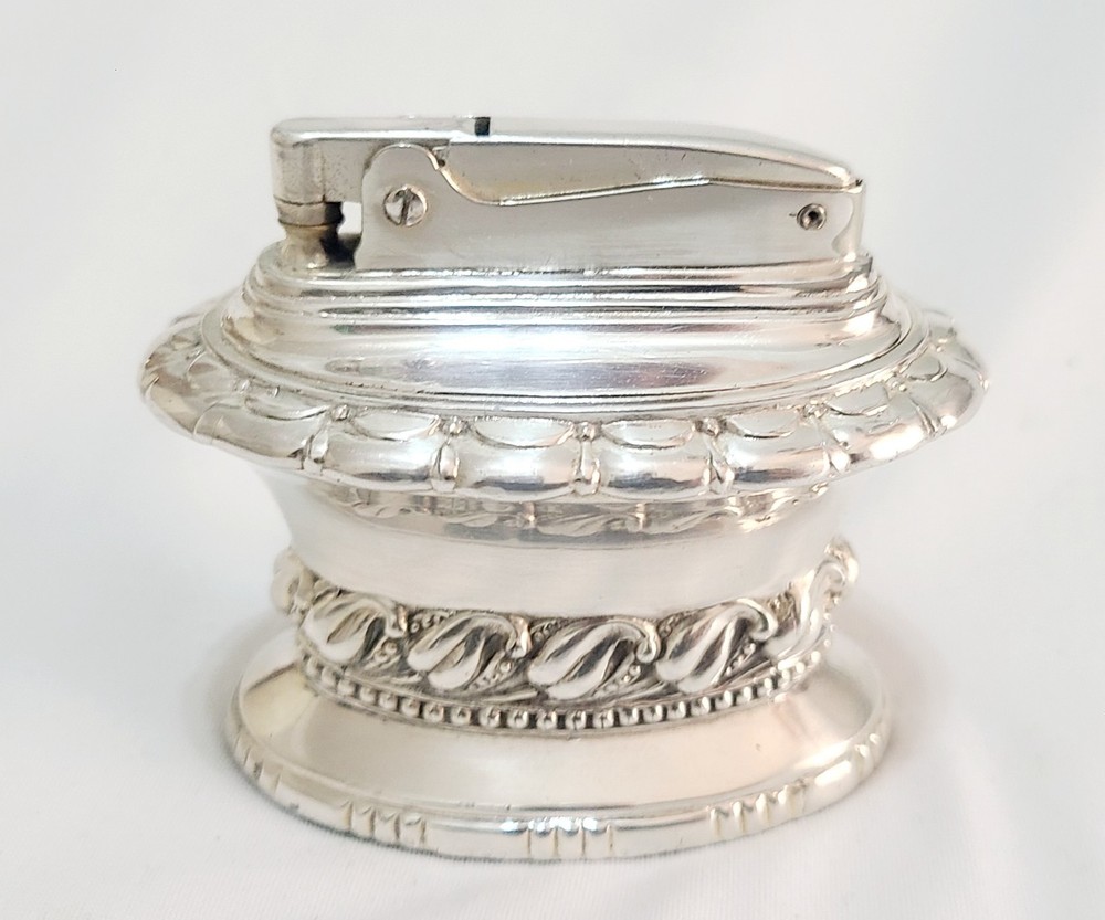 Vintage Silver Plate Ronson "WALDORF" Table Lighter Working Condition