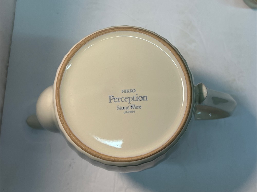 Nikko “Perception” Tall Coffee Pot Off White Japan
