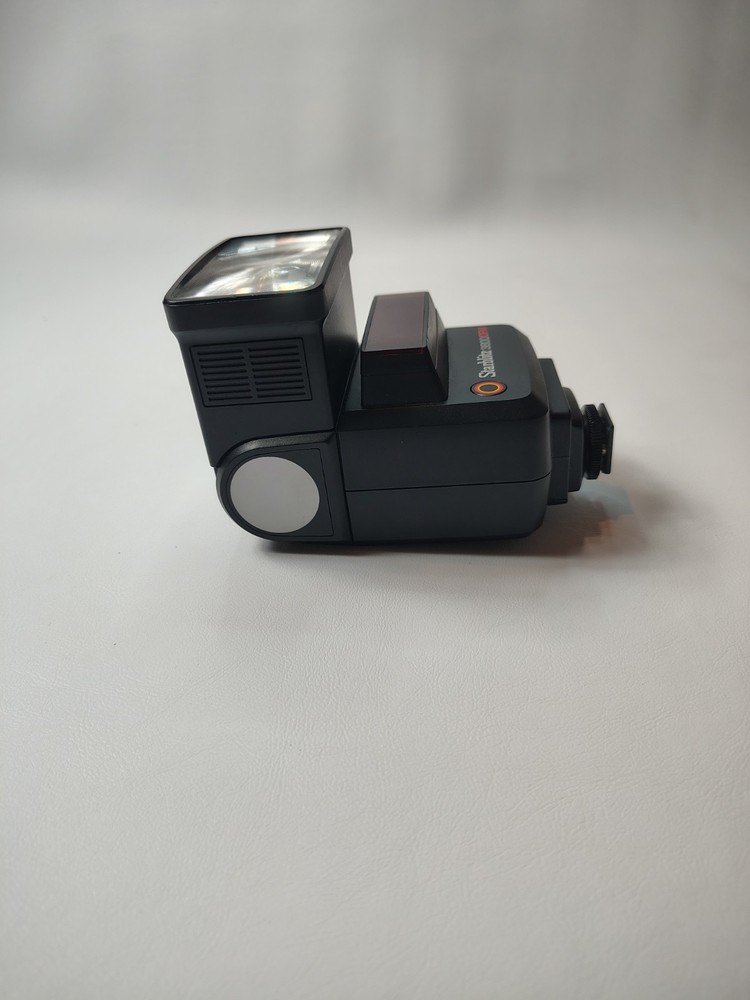 Minolta Starblitz 3600 DFM Shoe Mount. Flash for Minolta