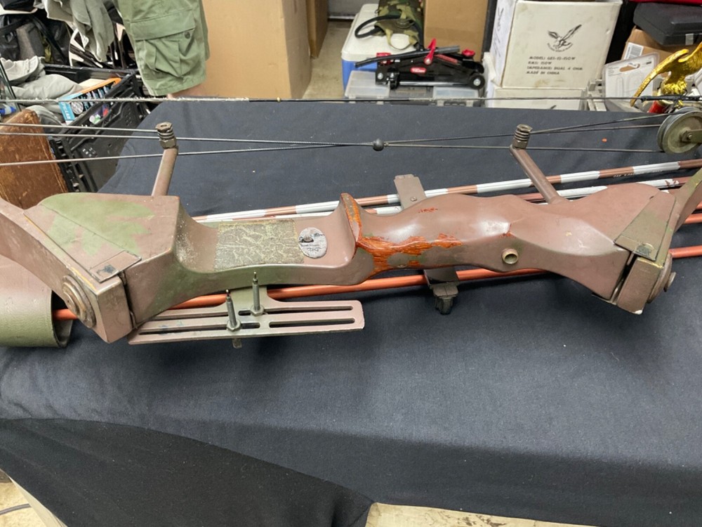 BROWNING EXPLORER COMPOUND BOW 70 lbs/ 30%
