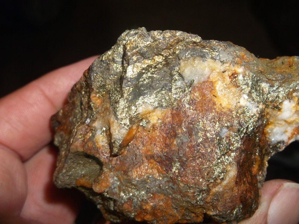 Gold, silver, copper, 264 grams samples ,ore high grade .