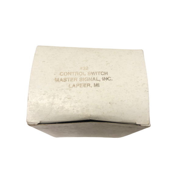 #32 Control Switch, Master Signal