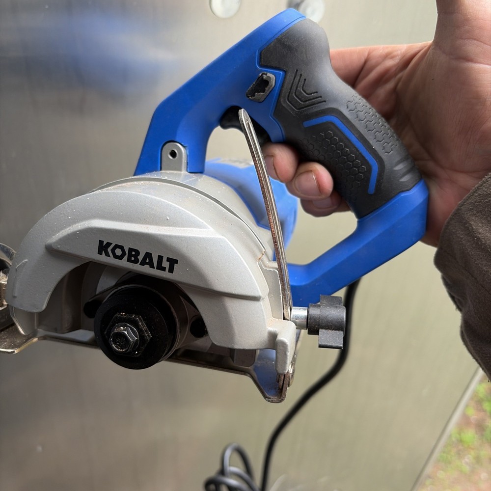 Kobalt 4-in Handheld Tile Saw (59207)