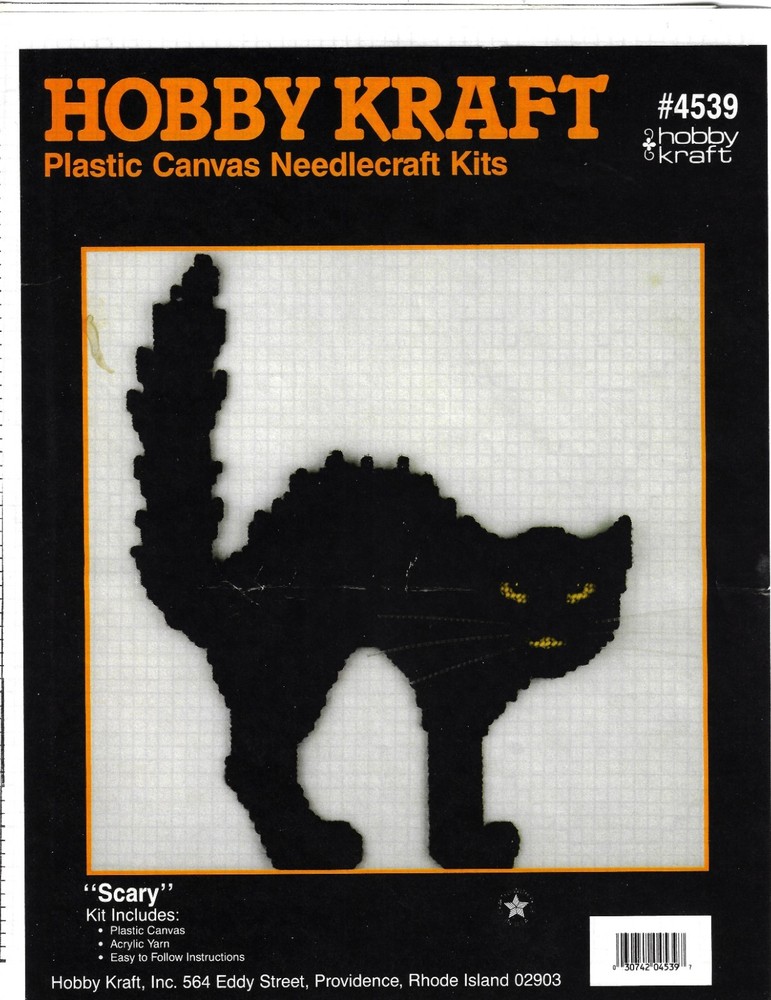 SCARY CAT  WALL HANGING   plastic canvas  PATTERN (#TF0569)