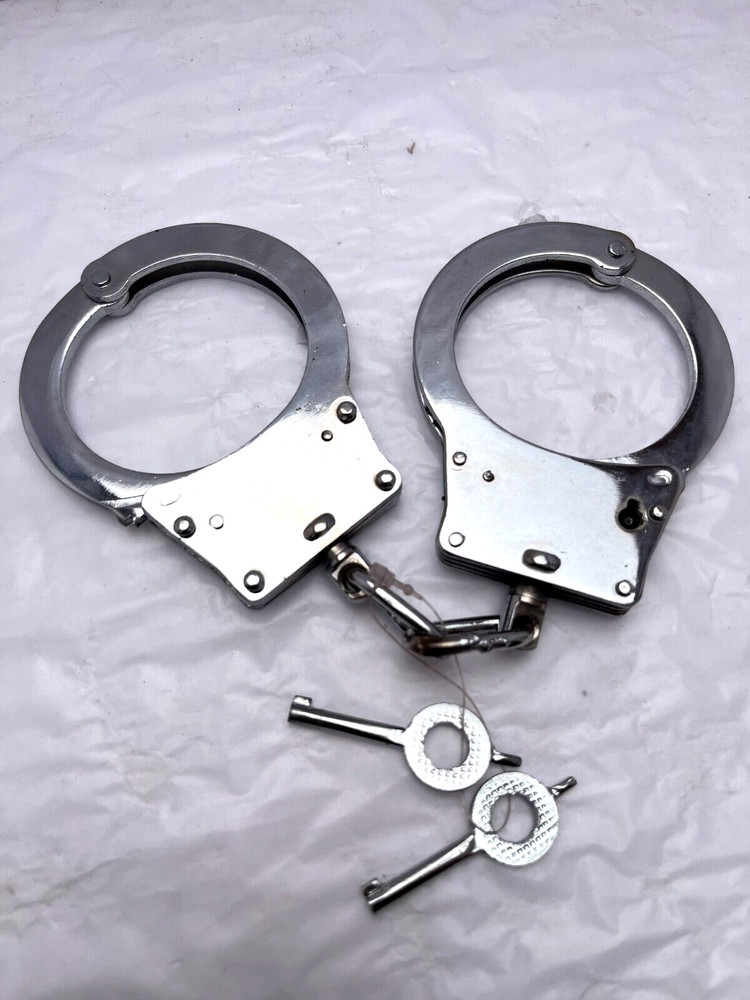 Maximun serurity Handcuffs Standard Size Nickel Double Locking