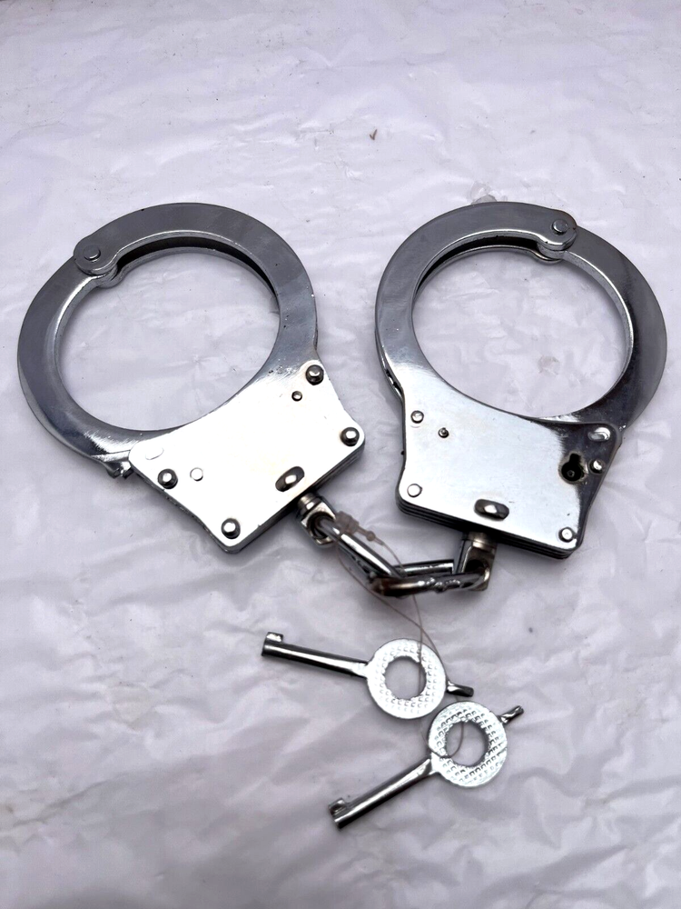 Maximun serurity Handcuffs Standard Size Nickel Double Locking