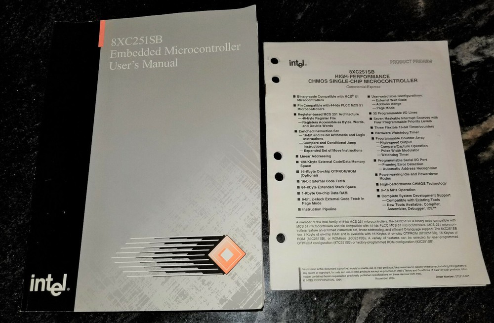 1995 Intel 8XC251SB Embedded Microcontroller User’s Manual w/ Product Preview