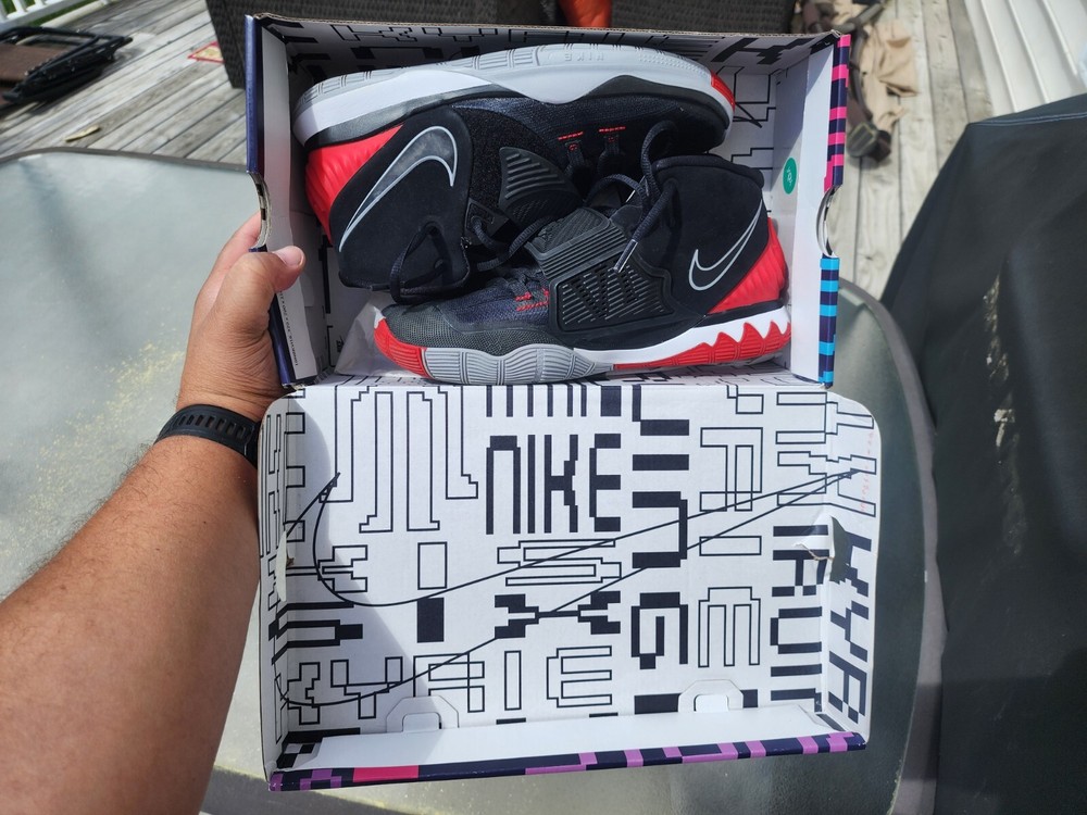 Size 7 (GS) - Nike Kyrie 6 Mid Bred