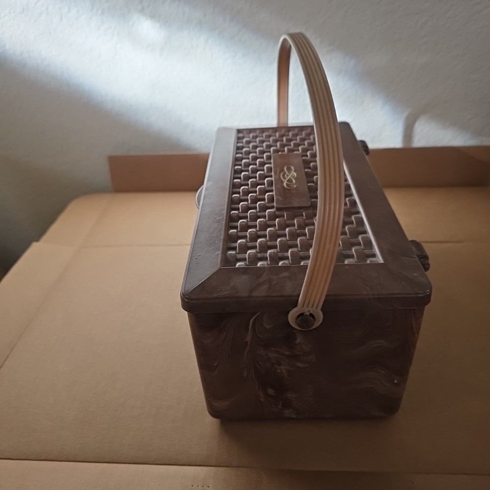 Vintage Plastic Sewing Caddy handle