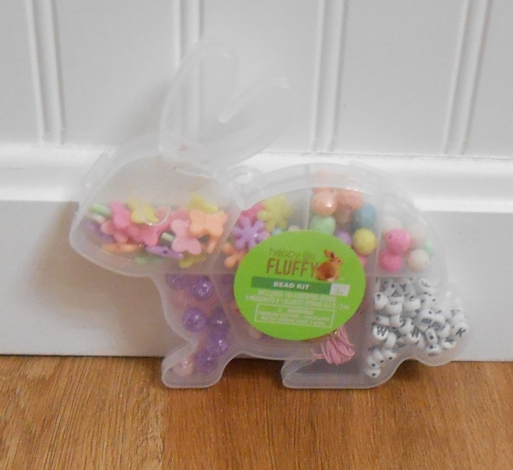 HAPPY GO FLUFFY PLASTIC BUNNY CONTAINER BEAD KIT