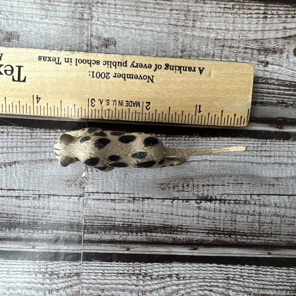 K&M international Clouded Leopard Figure