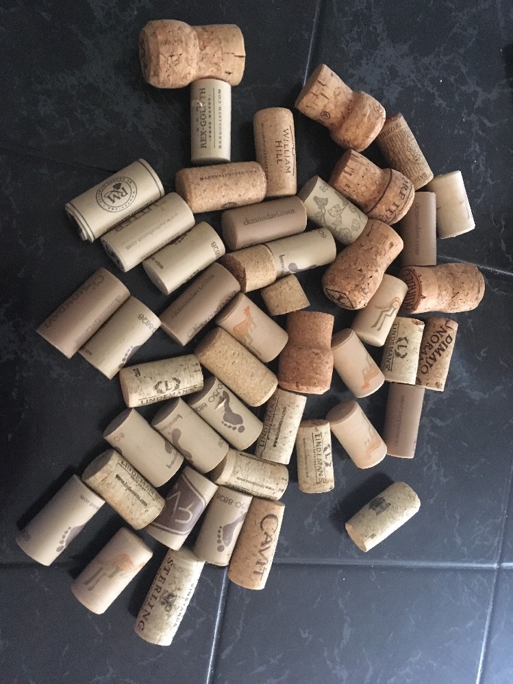 40+ Wine corks (Various Brands)