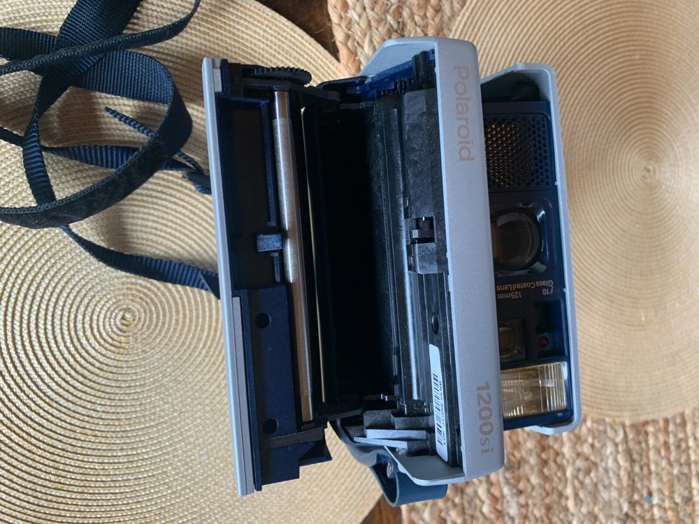 Polaroid Model 1200si camera untested