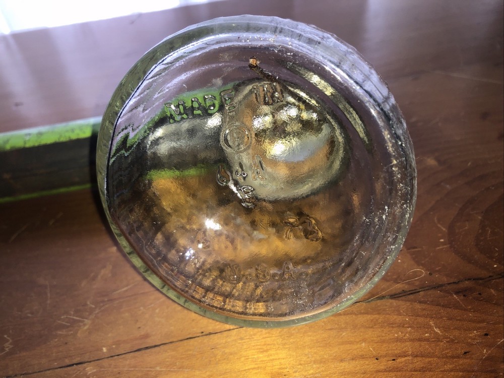 VTG BUG SPRAYER with Glass Jar