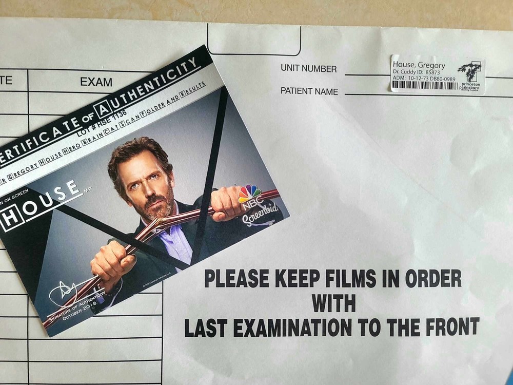 HOUSE MD: Dr. Hugh Laurie Brain Cat Scans/Folder Prop w/Studio COA