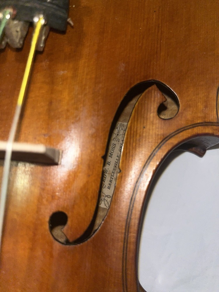 Authentic Edward B. Moss Fiddle No.32