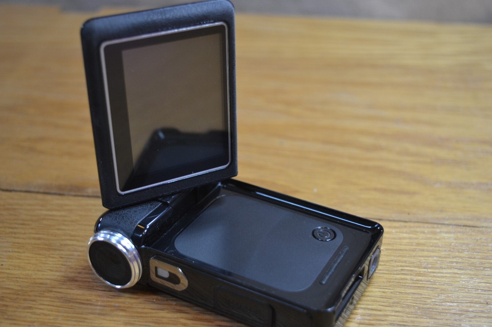 Traveler HD DV-5000 Camcorder Camera w/ Case Untested